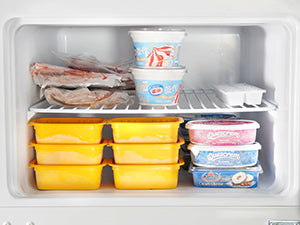 Upstreman 7.7 Cu.Ft. Double Door-Apartment Size Fridge with Large Capacity Top Freezer, Adjustable Thermostat Control, Reversible Door Swing,Black(BD75)