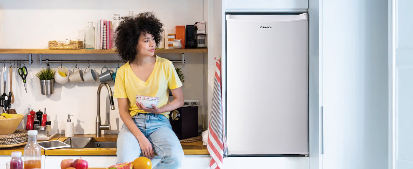 Upstreman 3.2 Cu.Ft Mini Fridge with Freezer, Single Door Mini Fridge, Adjustable Thermostat, Mini Refrigerator for Dorm, Office, Bedroom, White